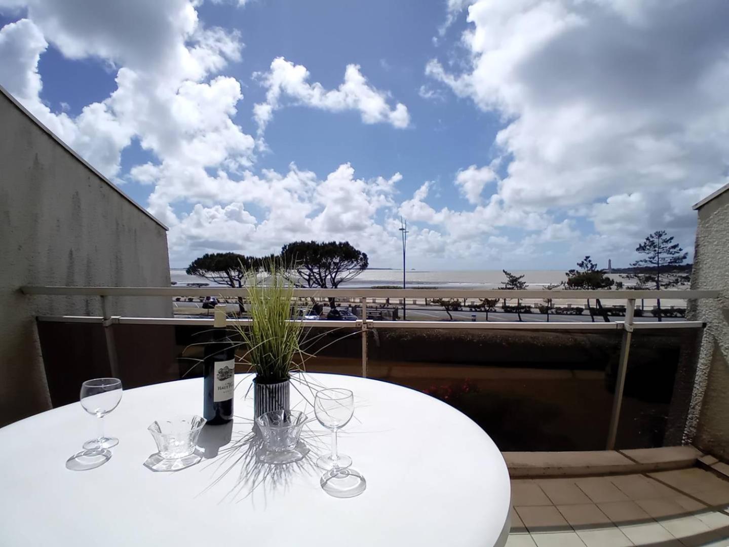 Saint Georges De Didonne - Appartement Face A La Plage - Etoile De Mer المظهر الخارجي الصورة